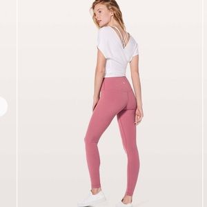 Sold -Lululemon aligns size 6, 25” inseam in MSRS